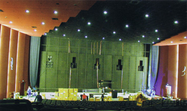15_02_25_Deutsch-Theaterbau-01